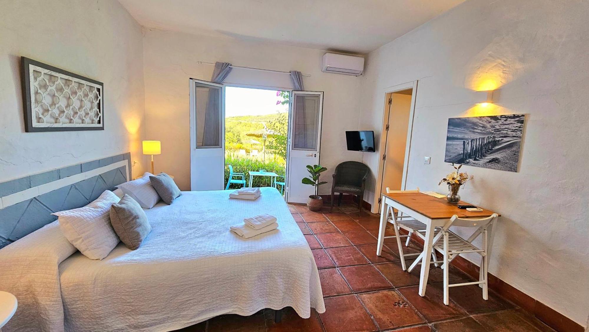 Hotel-Apart Cortijo Las Pinas Тарифа Экстерьер фото